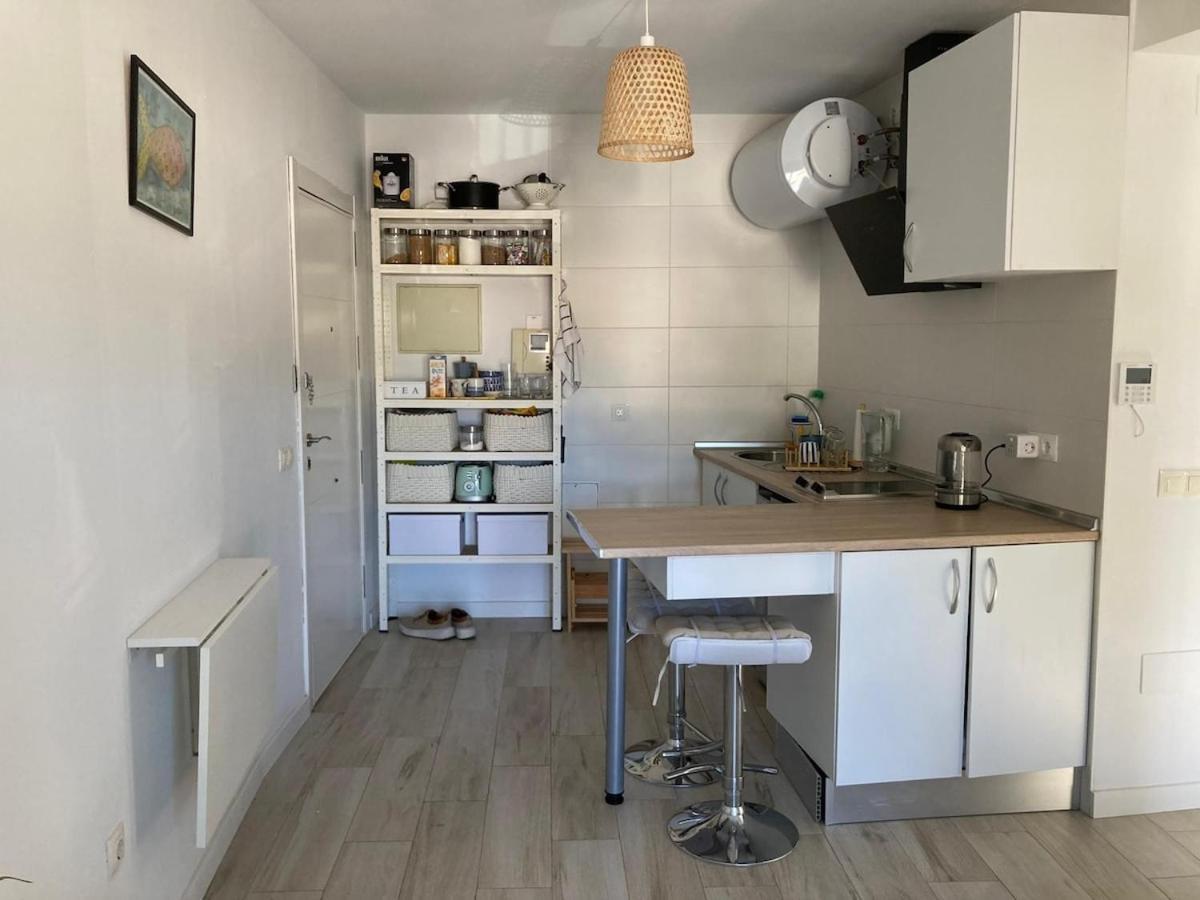 Bright Apartment In Малага Екстериор снимка